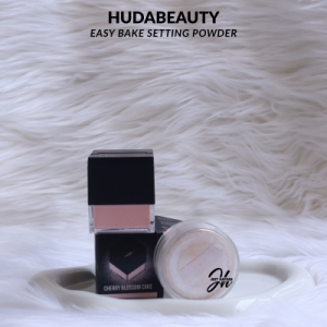 HUDABEAUTY EASY BAKE SETTING POWDER CHERRY BLOSSOM - SAMPLE